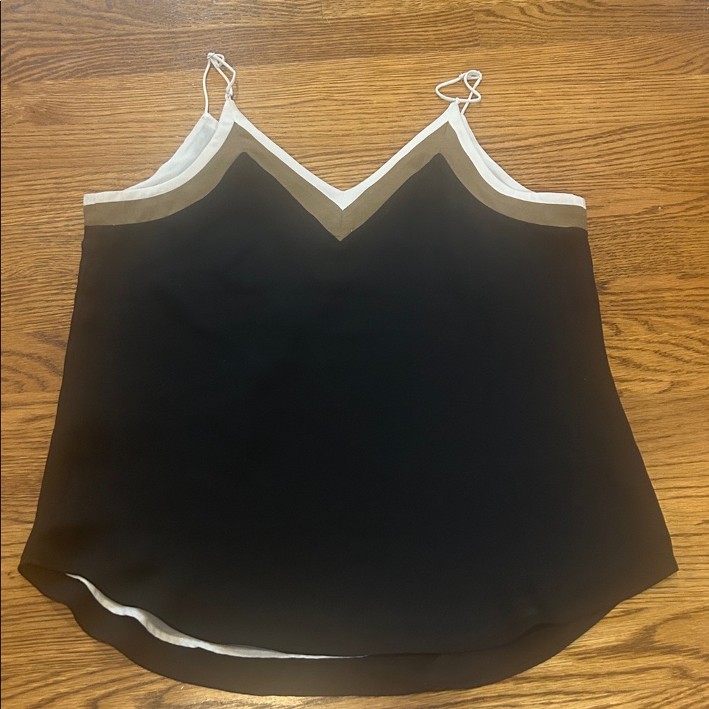 Express V-Neck Top - Picture 4 of 5